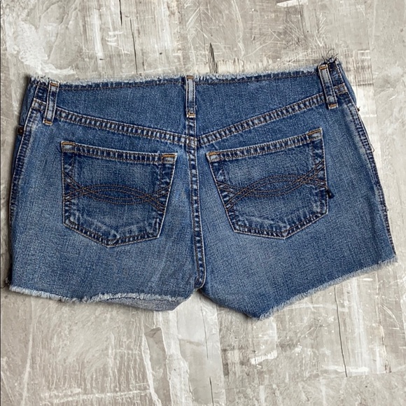 Abercrombie & Fitch Jean Short - Picture 3 of 3